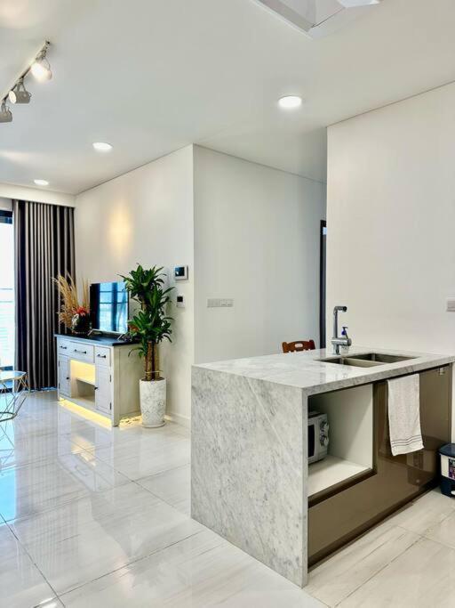 2 Bedroom Luxury Condo In City Central Hô Chi Minh-Ville Extérieur photo